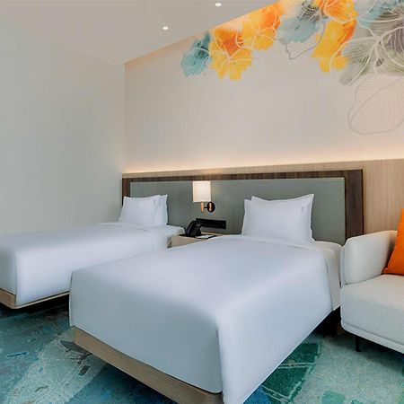 Holiday Inn Lampung Bukit Randu By Ihg Бандар-Лампунг Экстерьер фото