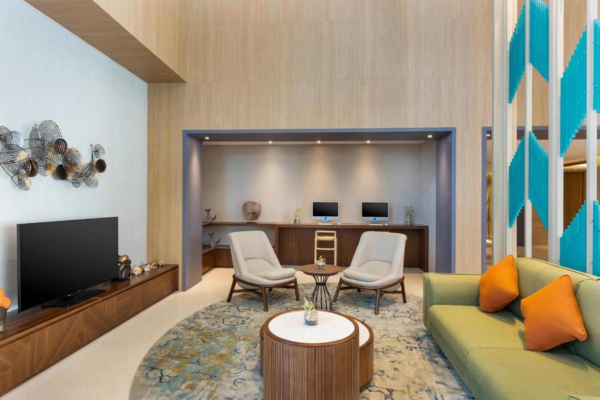 Holiday Inn Lampung Bukit Randu By Ihg Бандар-Лампунг Экстерьер фото